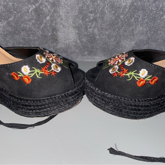 ASOS Shoes TAMIKO Size 4 Embroidered Black 4” High Wedges - Picture 8 of 15